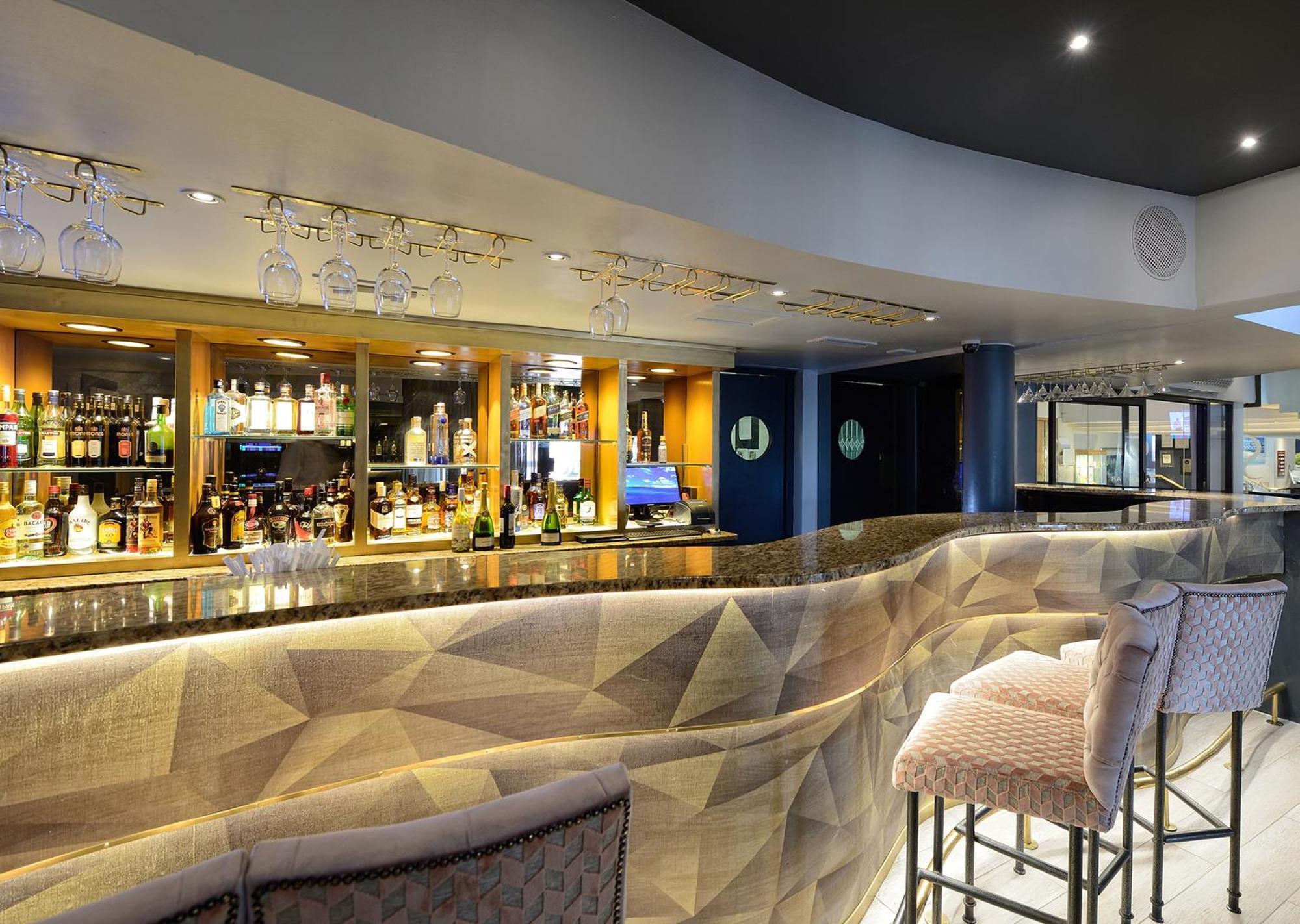 Peninsula All Suite Hotel By Dream Resorts Kaapstad Buitenkant foto